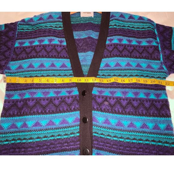 Nanook Wool Blend Cardigan - Women's Size M - Made in Canada - Picture 6 of 7